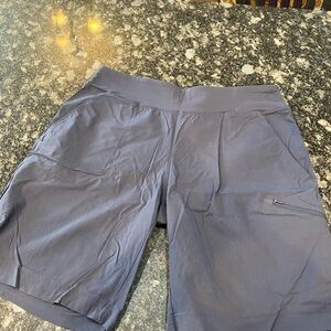 Mountain Hardwear Men's Navy Athletic Shorts